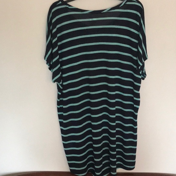 Very soft!  Wear as a tee or even a night shirt! - Picture 3 of 3